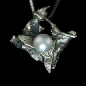 Mystic sølvanheng med perle